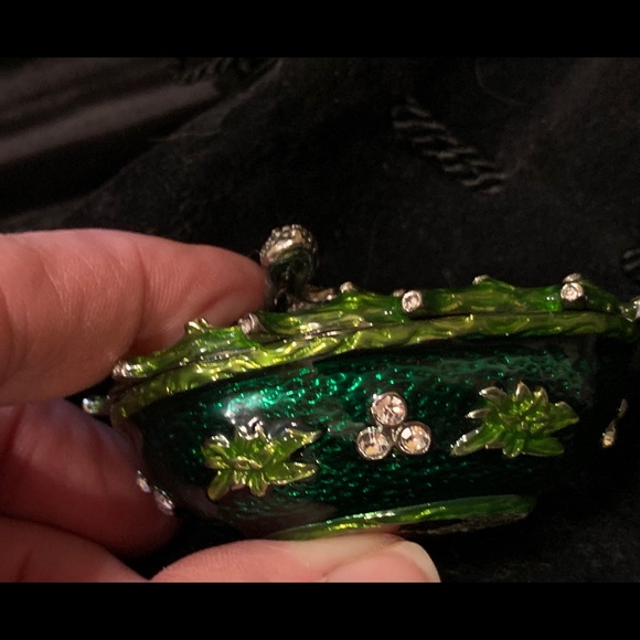 Precious lizard. - Picture 5 of 8